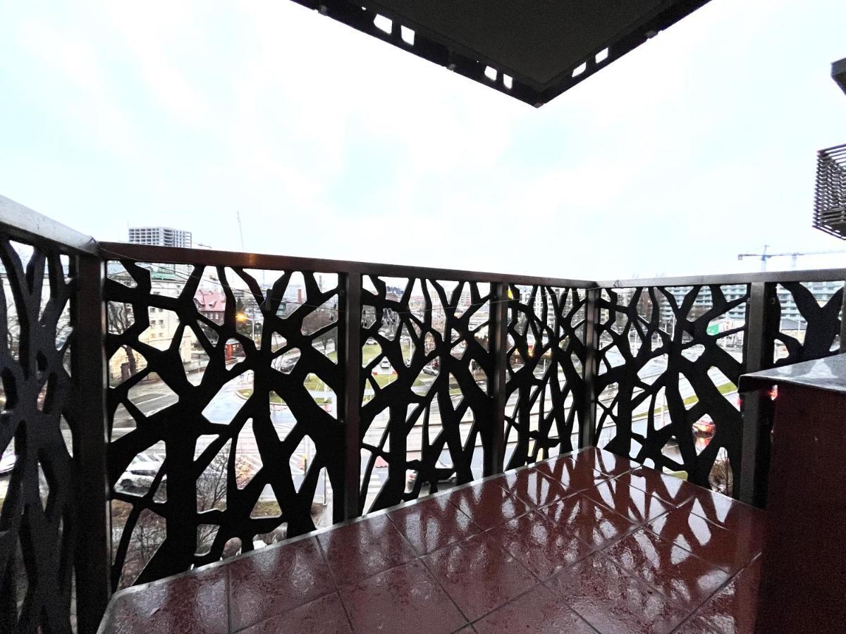 Jagielly Apartment ~ Self Check-In 24H ~ Parking & Lift วรอตซวาฟ ภายนอก รูปภาพ