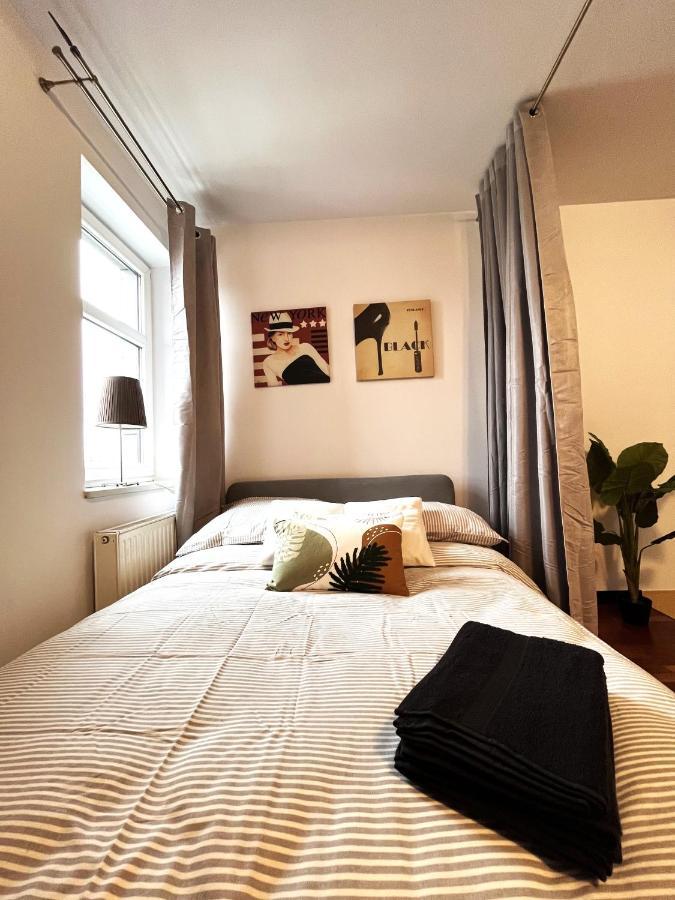 Jagielly Apartment ~ Self Check-In 24H ~ Parking & Lift วรอตซวาฟ ภายนอก รูปภาพ