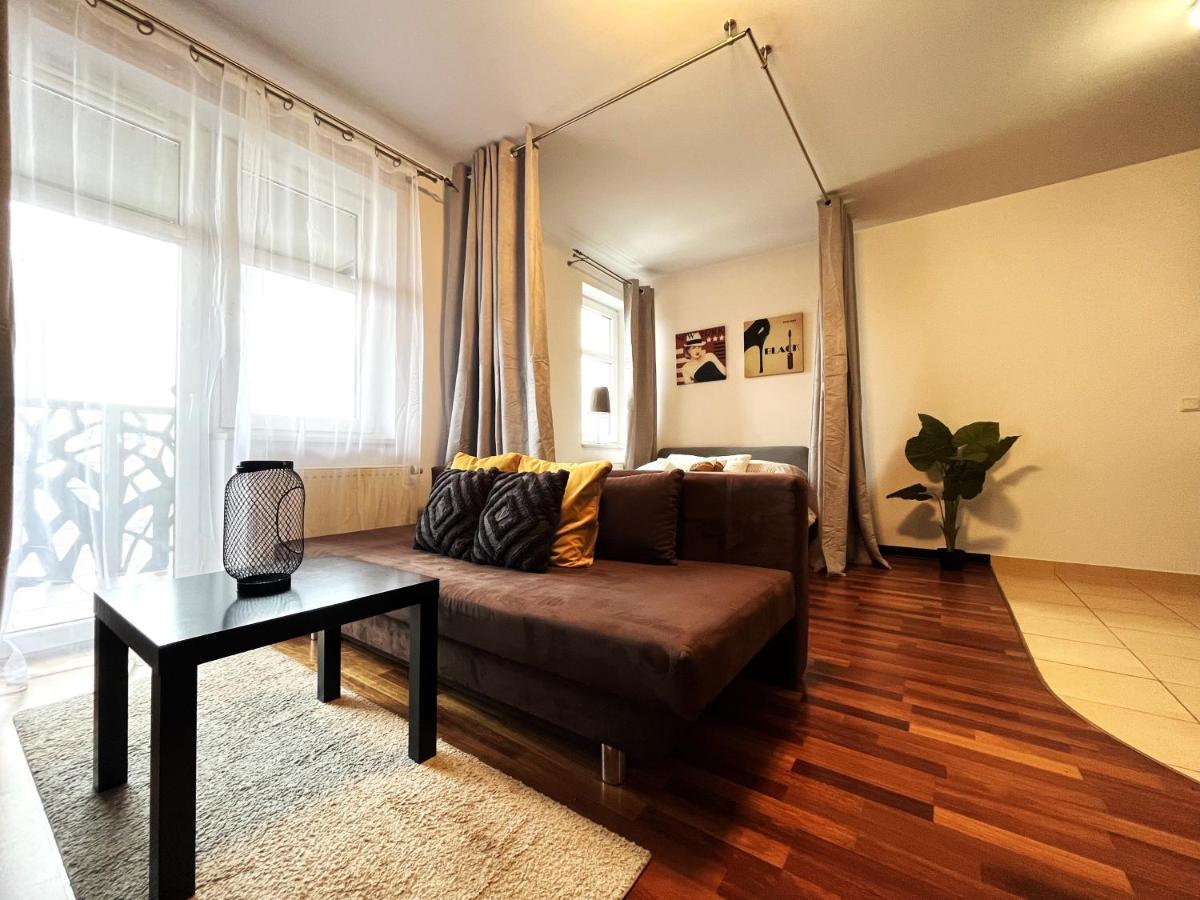 Jagielly Apartment ~ Self Check-In 24H ~ Parking & Lift วรอตซวาฟ ภายนอก รูปภาพ